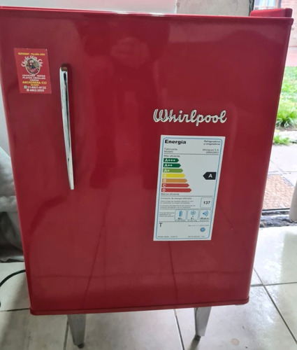 Heladera Bajo Mesada Whirlpool Retro 76 Litros Roja