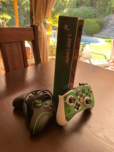 Xbox One  S -usado- Sticker De Minecraf Y Opcionales