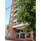 2 Amb Con Cochera En Alquiler - Amenities Y Seg 24hs.