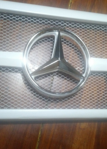 Emblema Insignia Estrella Parrilla M Benz 1218 1620 Plastica Foto 4