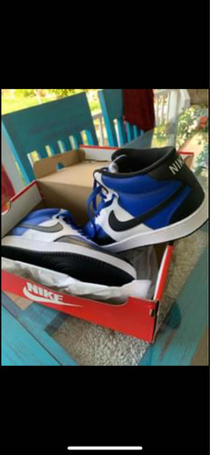 Zapatillas Nike Court Vision Mid Nba