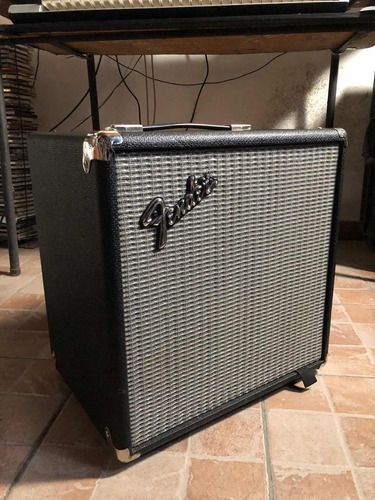 Amplificador Fender 25 V3 25w  Bajo Rumble