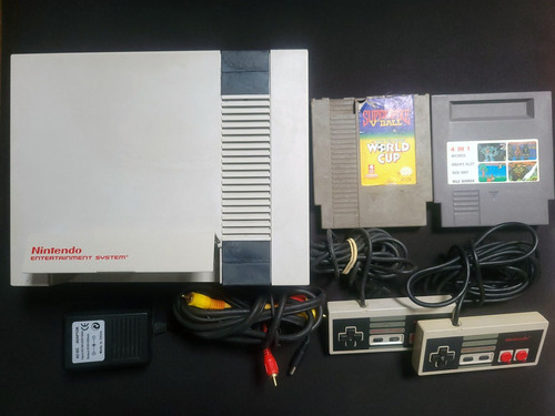 Consola Nintendo Nes + Cables + 2 Controles + 2 Juegos I