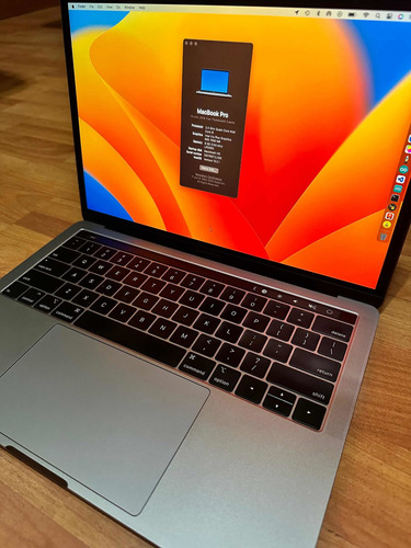 Macbook Pro Touchbar, 256gb, 8gb Ram, 4 Puertos, 2019