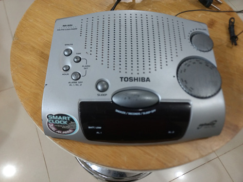 Rádio Relógio Toshiba Rr-1551 Am/fm Clock 