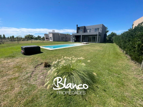 Casa En Venta En El Molino Sur, Haras Santa Maria, Escobar