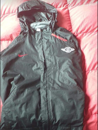 Campera Rompevientos Usada Nike De Utileria