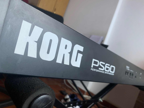 Teclado Sintetizador Korg Ps60