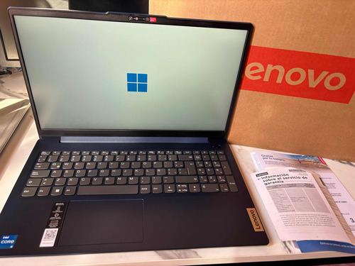 Laptop Lenovo Ideapad 3 Nueva Core I5 13th, 8gb Ddr5, Ssd512