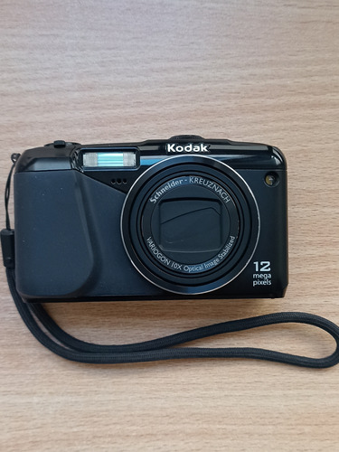 Cámara Kodak Z950