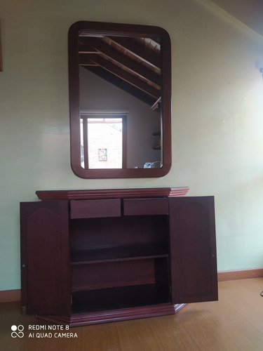 Mueble Con Entrepaños En Madera + Espejo