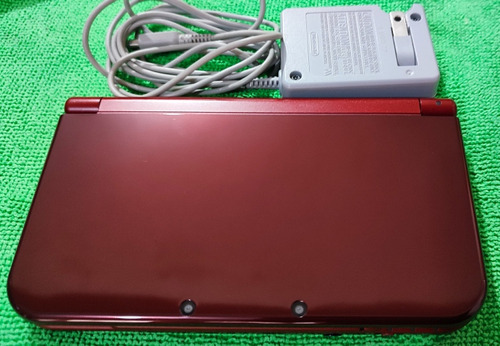 New 3ds Xl Seminueva Stylus Y Cargador Originales Ips Arriba