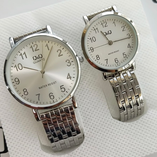 Set De Relojes Para Pareja Marca Q&q Con Garantía Y Estuche