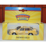 Taxi Daewoo Cielo 1:43 Carro Colección Los Mas Queridos