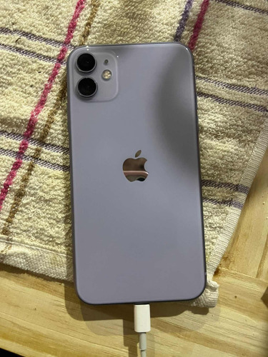 iPhone 11 Lila 64 Gb