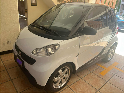 Smart Fortwo 2013 Coupe Black & White Mt