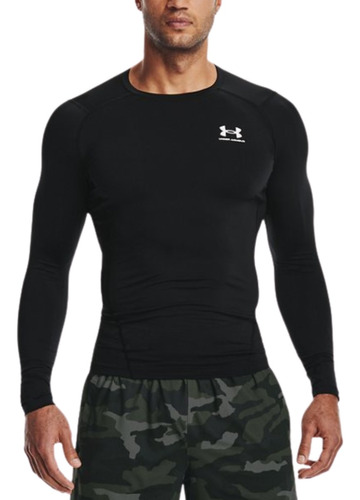 Remera Manga Larga Under Armour Hombre 1361524-001/neg