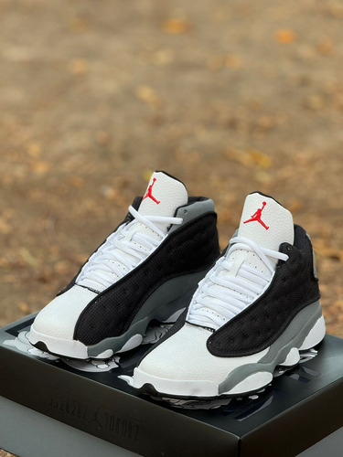 Jordan Retro 13 Blanco/negro #5.5