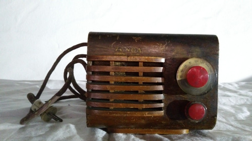 Antigua Mini Radio Válvulas De Madera Colección Decoración