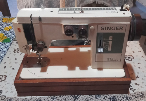 Máquina De Coser Singer 846 Dual Automática