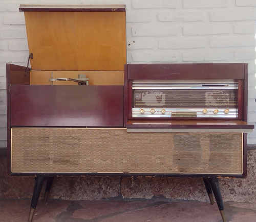 Combinado Philips. Tocadisco+radio. Mueble Vintage