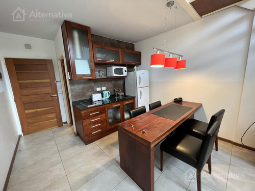 Venta De 2 Ambientes Tipo Duplex En San Telmo - Imagen 4