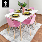 Comedor Minimalista Eames Mesa + 4 Sillas Varios Colores Color Rosa