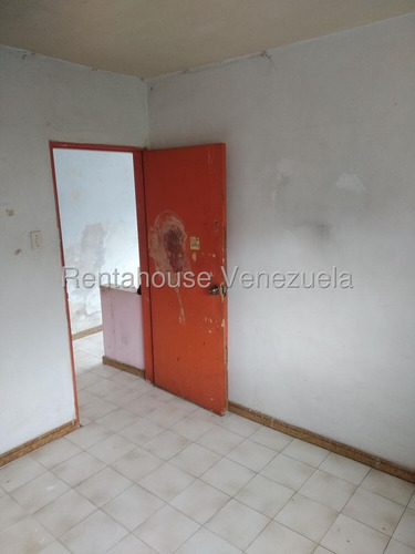 Ana Torres. Apartamento En Venta 2514464 En El Valle - Imagen 3