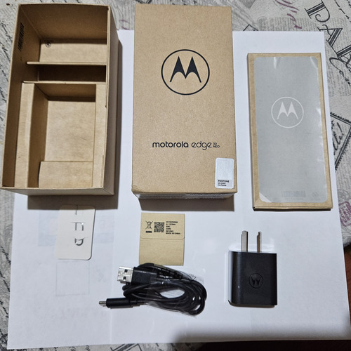 Motorola Edge30  Neo.  Usado 2 Meses-libre- Perfecto Estado
