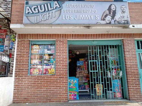 Autoservicio Supermercado Acreditado, Granos, Licores Y Productos De Aseo. 