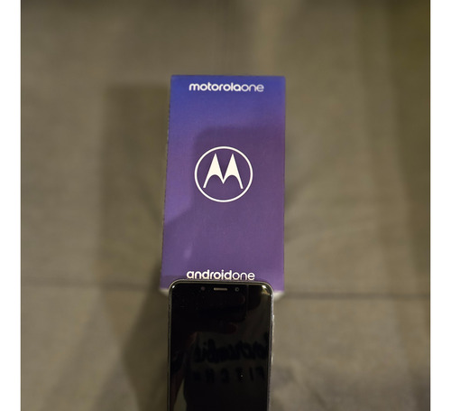 Motorola One Dual Sim 64 Gb  Blanco 4 Gb Ram Xt1941-5