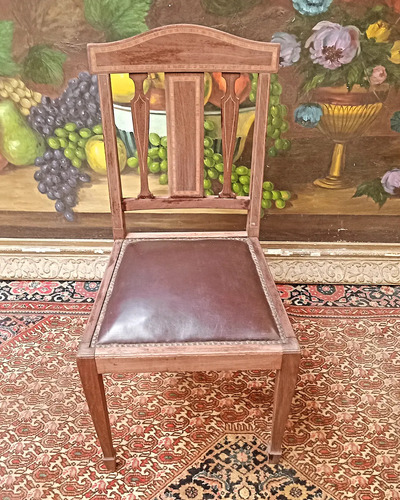 Silla De Cedro De Estilo Inglés Con Marqueterie 