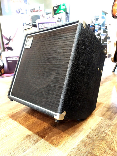 Outlet Ampeg Ba112u Amplificador De Bajo 50w