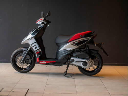 Scooter Aprilia Sr 160 Gris - Financiamiento Disponible