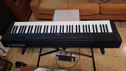 Piano Digital Yamaha P121 + Pedalera Lp-1 + Funda