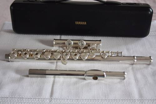 Flauta Yamaha Yfl-281 Transversal Japan 