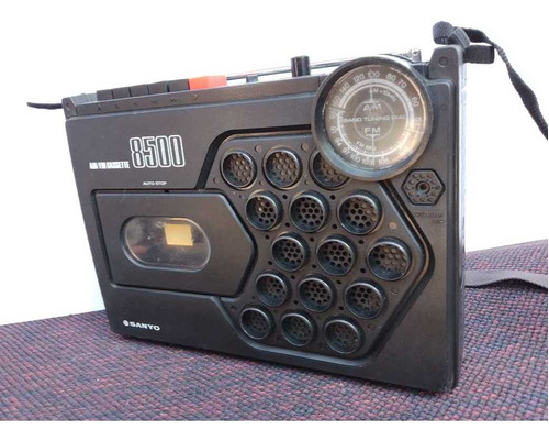Radiograbadora Vintage Sanyo M-8500