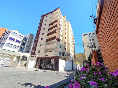 Oportunidad De Inversion, Apartamento En Venta, Urb El Bosque, Las Delicias, Maracay, 25-2050 Mv