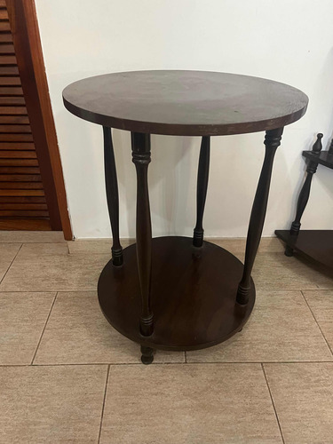 Mesa De Madera Redonda