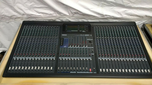 Mezcladora Yamaha Ga 32/12 Incluye Rack Profesional  