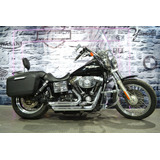 Llamativa Harley Davidson Dyna Street Bob