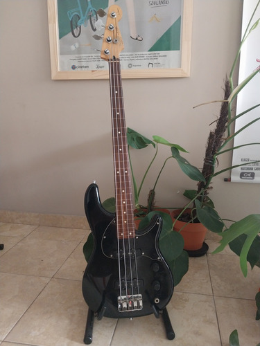 Bajo Fender Urge Fretless México 1993