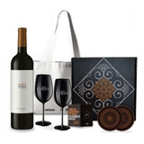 Box Set Vino Alma Mora Malbec 2 Copas Negras Grabadas Kit