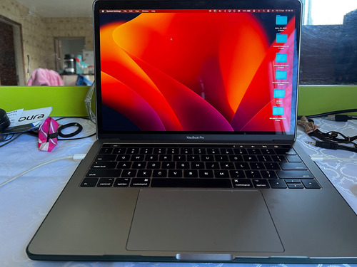 Macbook Pro 2017 Touch Bar 13inches 512gb 16gb 