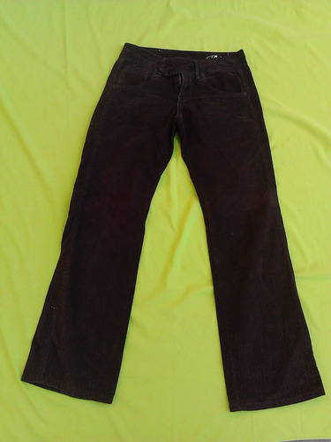 Pantalon Corderoy Levis,dama W24 L32