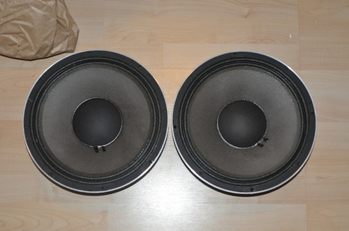 Parlantes Jbl 2202h