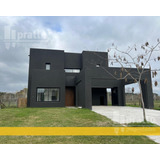 Casa A La Venta De 3 Dormitorios En Puertos Del Lago Barrio Acacias