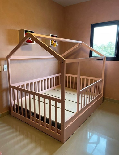 Cama Montessoriana Casinha Rosa C/ Auxiliar