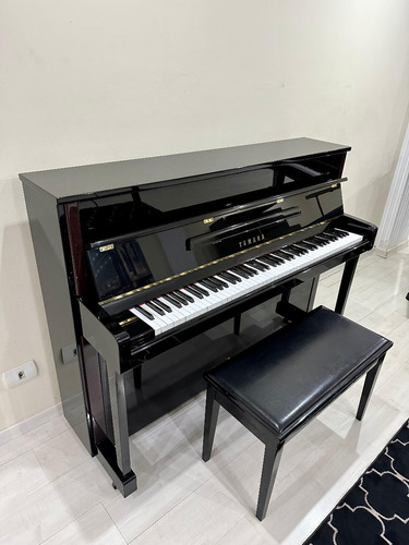 Piano Vertical Com 88 Teclas Yamaha Jx113t Pe Polished Ebony