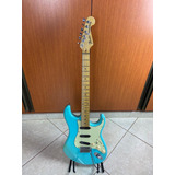 Guitarra Stratocaster Tagima T635 